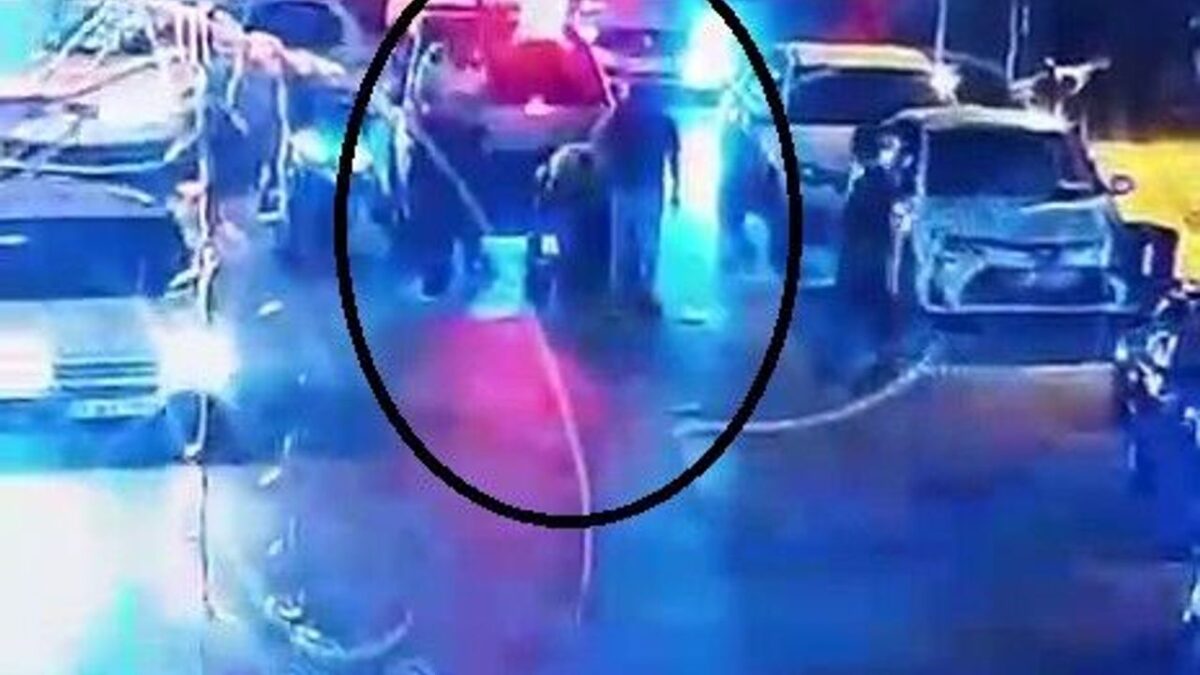 Hatay’da nefessiz kalan vatandaşın imdadına polis yetişti