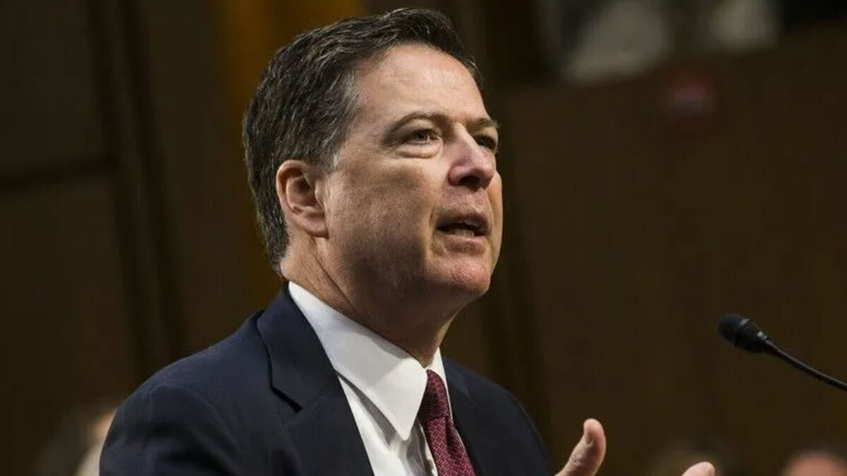 ABD’de eski FBI Direktörü Comey, gizli bilgileri basına sızdırmakla suçlandı