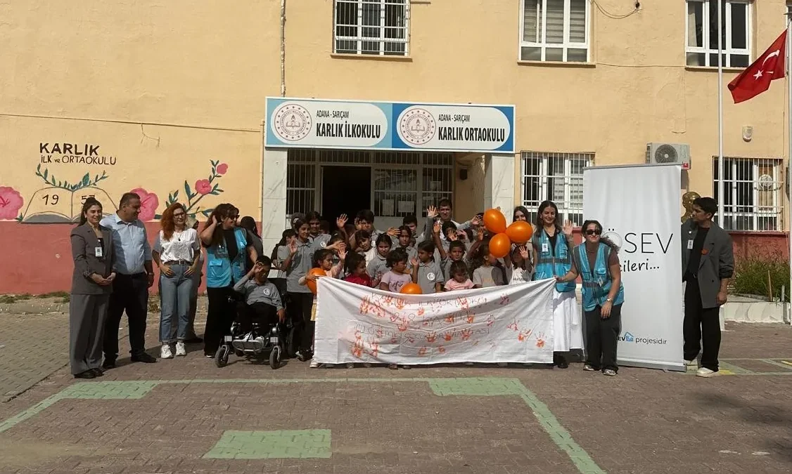 Adana'da öğrencilere lösemi farkındalığı eğitimi