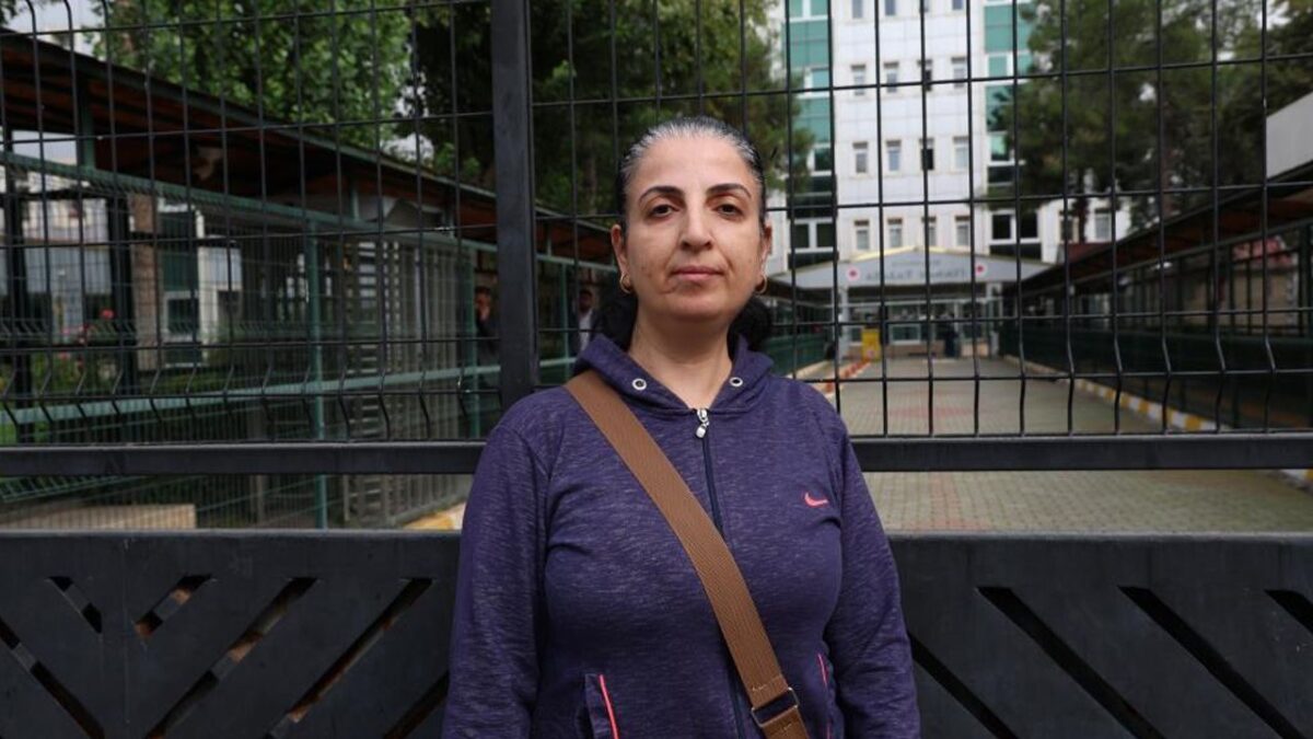 Ailenin şeceresini sayıp 1.2 kilo altını aldılar: Akılalmaz dolandırıcılık!