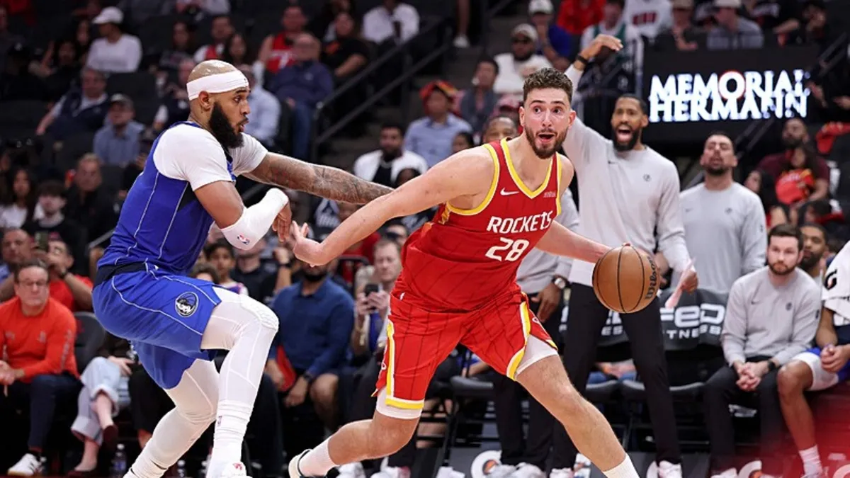 Alperen Şengün, NBA'de sezona "double-double" ile başladı