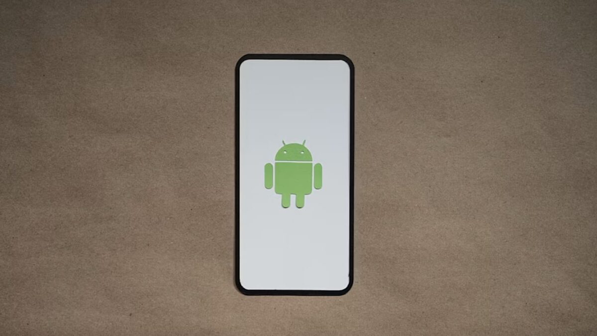 Android telefonları kullanılamaz hale getiren kritik açık: Tek bir SMS acil çağrıları bile kesebiliyor