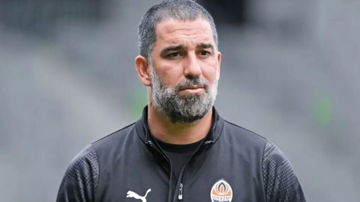 Arda Turan'dan soyunma odasında 'Dikkatli olun' uyarısı: Saygı çok önemli