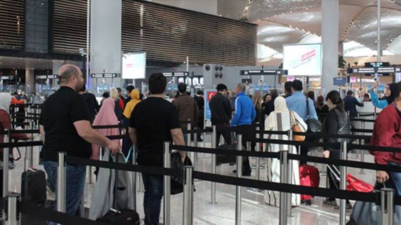 Avrupa'ya uçacak milyonları ilgilendiriyor! 3 saatlik rötara 33 bin TL tazminat