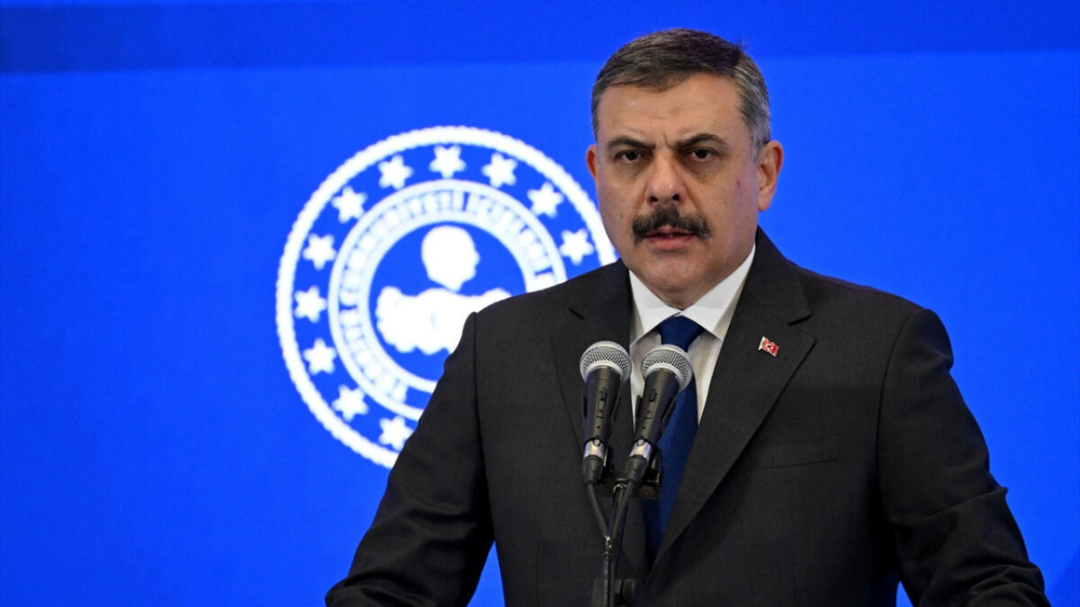 Bakan Çiftçi açıkladı: Sahipsiz sokak hayvanlarının tamamı toplandı