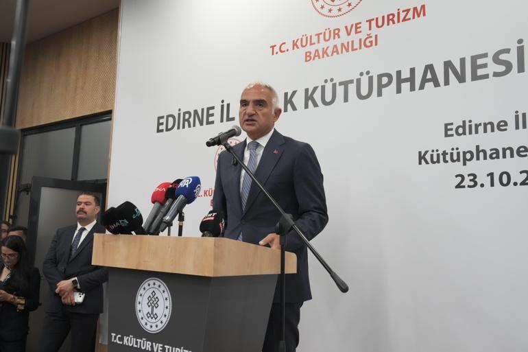 Bakan Ersoy, 160 bin kitap kapasiteli dev kütüphaneyi açtı