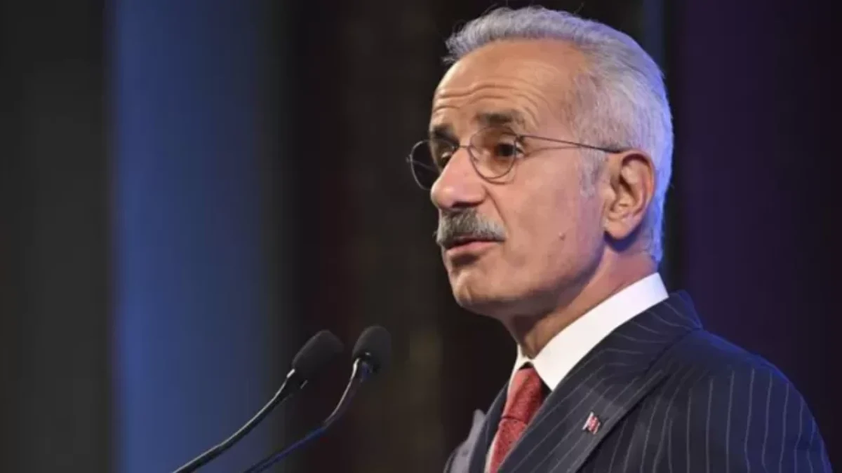 Bakan Uraloğlu duyurdu: Trabzon Yeni Havalimanı'nın detayları belli oldu!