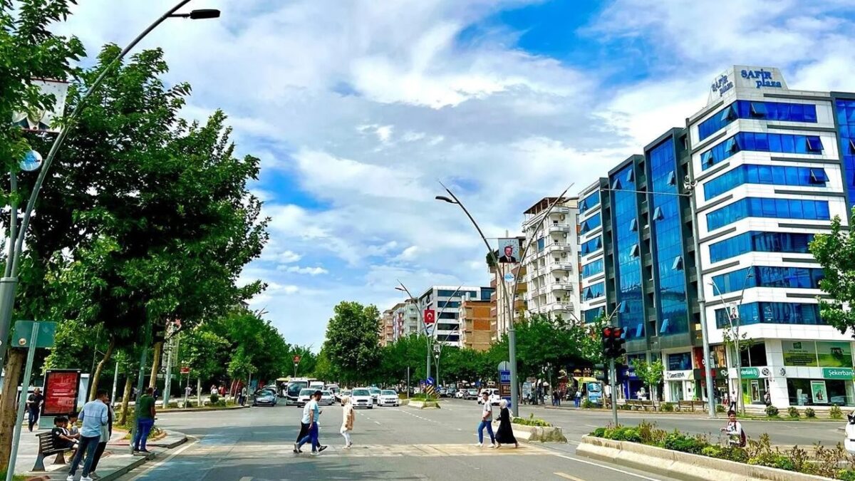 Batman’da 29 Ekim’de Bu Güzergâh Trafiğe Kapatılacak!