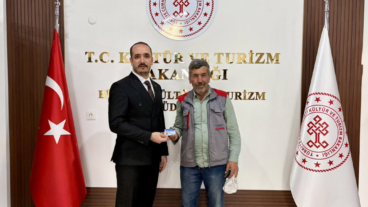 Bilecik’te iki isme Kültürel Miras Taşıyıcısı Kartı
