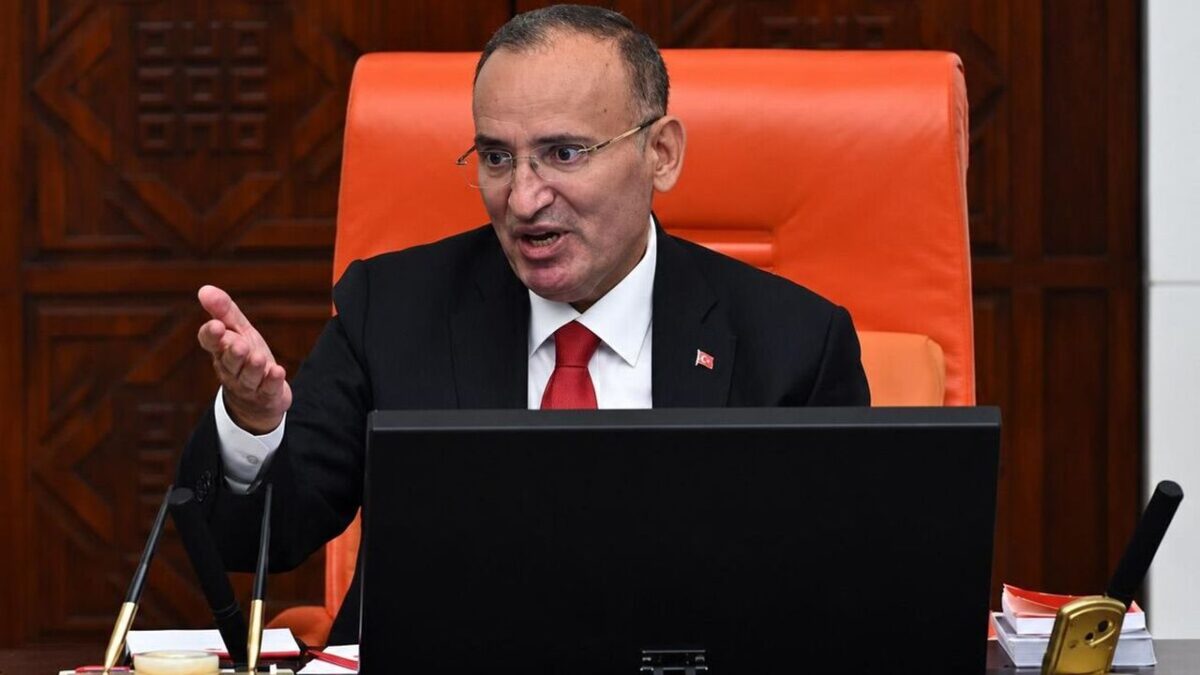 Bekir Bozdağ Sağlık Durumu Nasıl? Tedavi Sonrası İlk Kez Görüntülendi