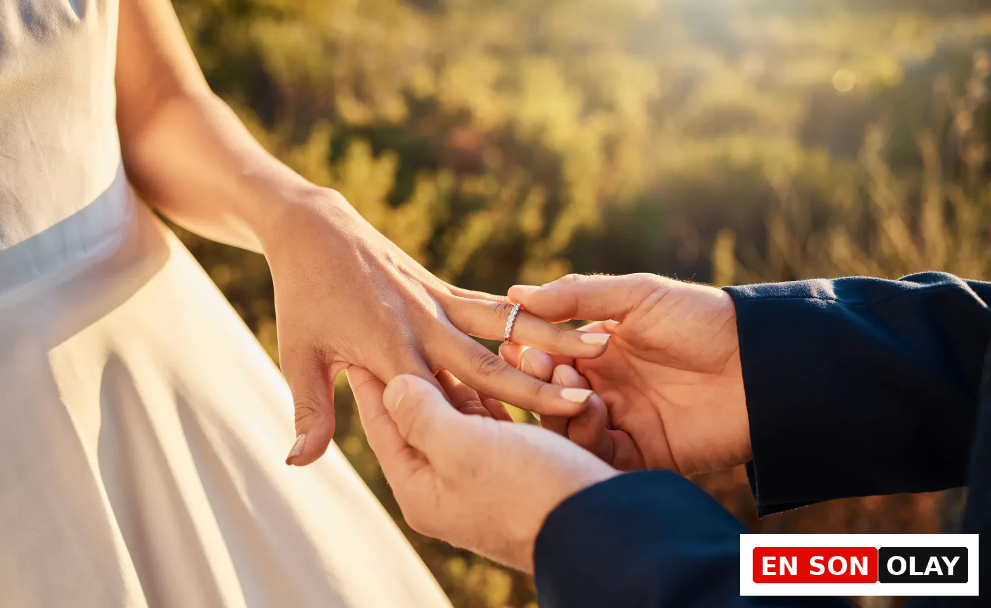 Bir erkeğin beyaz bir elbiseli kadının parmağına pırıl pırıl bir yüzük taktığı bu romantik ve sıcak an, Boğa burcunu Nisan ayında aşk hayatında bekleyen aniden başlayan, sürpriz dolu ve kalıcı ilişkileri, yani beklenmedik büyük değişimleri güçlü bir şekilde yansıtıyor.