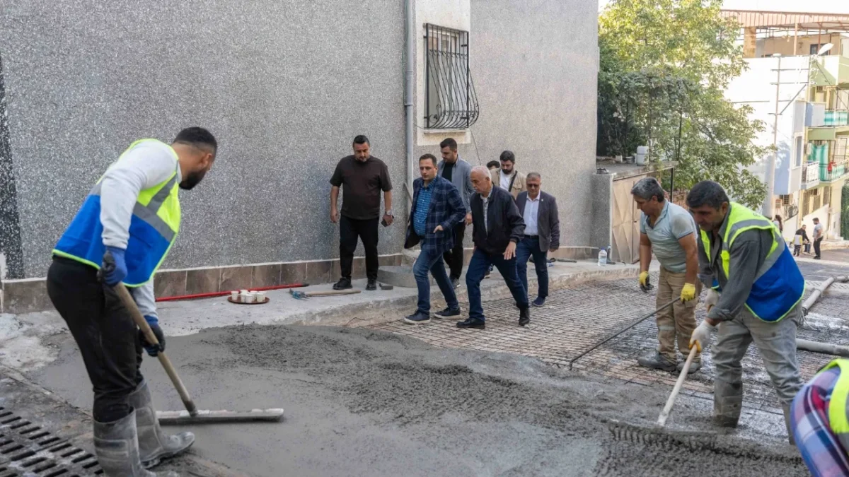 Bornova'da yol seferberliği: Serintepe sokakları betona kavuşuyor