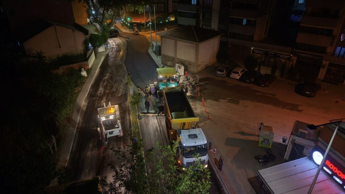 Bursa’da gece boyunca asfalt mesaisi! Yıldırım’da 2 bin tonluk çalışma