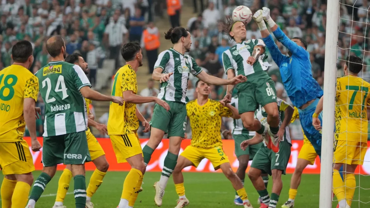 Bursaspor’un fikstürü yoğun!