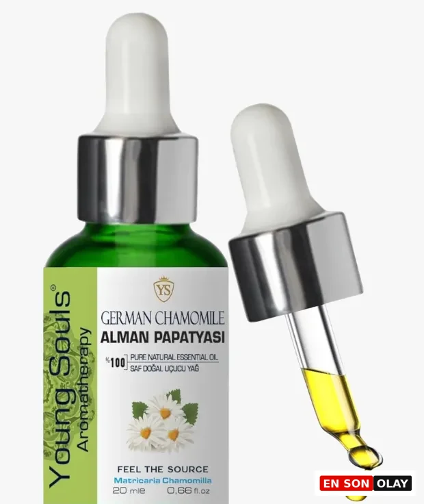 Marka Adı: Young Souls Aromatherapy
Ürün Cinsiyeti: Belirtilmemiş
Ürün Tipi: Uçucu Yağ
Ürün Sezonsallığı: Belirtilmemiş
Ürün Çeşidi: Alman Papatyası Uçucu Yağı
Ürün Özellikleri: Bu ürün, 20 ml hacimli, koyu yeşil cam şişede sunulan %100 saf doğal Alman Papatyası (Matricaria Chamomilla) uçucu yağıdır. Kolay ve hassas uygulama sağlayan damlalıklı kapağı bulunmaktadır. Yağın rengi açık sarıdır ve ambalajında doğallığı vurgulayan papatya görseli ile Feel the Source sloganı yer almaktadır. Aromaterapi uygulamaları için tasarlanmıştır.
Öne Çıkan Detaylar:
- %100 saf ve doğal Alman Papatyası (Matricaria Chamomilla) özünden elde edilmiştir.
- 20 ml hacimli, kolay kullanım sağlayan damlalıklı koyu yeşil cam şişede sunulur.
- İletişimdeki gerginliği almaya ve tartışmalarda sakin kalmaya yardımcı olarak Boğaz Çakrası dengelemesi için önerilir.
Kimler Kullanıyor?: Doğal ve holistik yaşam tarzını benimseyen, aromaterapi yoluyla içsel denge ve huzur arayan bireyler bu ürünü tercih edebilir. Özellikle kendini ifade etme becerilerini geliştirmek, gergin ortamlarda sakinliğini korumak ve iletişimi daha yapıcı hale getirmek isteyenler için idealdir. Ruhsal ve zihinsel rahatlama arayışında olan, doğal özlerin gücüne inanan herkesin kullanımına uygundur.