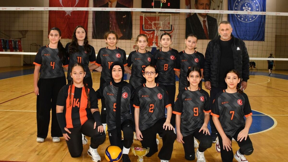 Çarşamba’da final heyecanı! Mustafa Kemal Ortaokulu zirvede