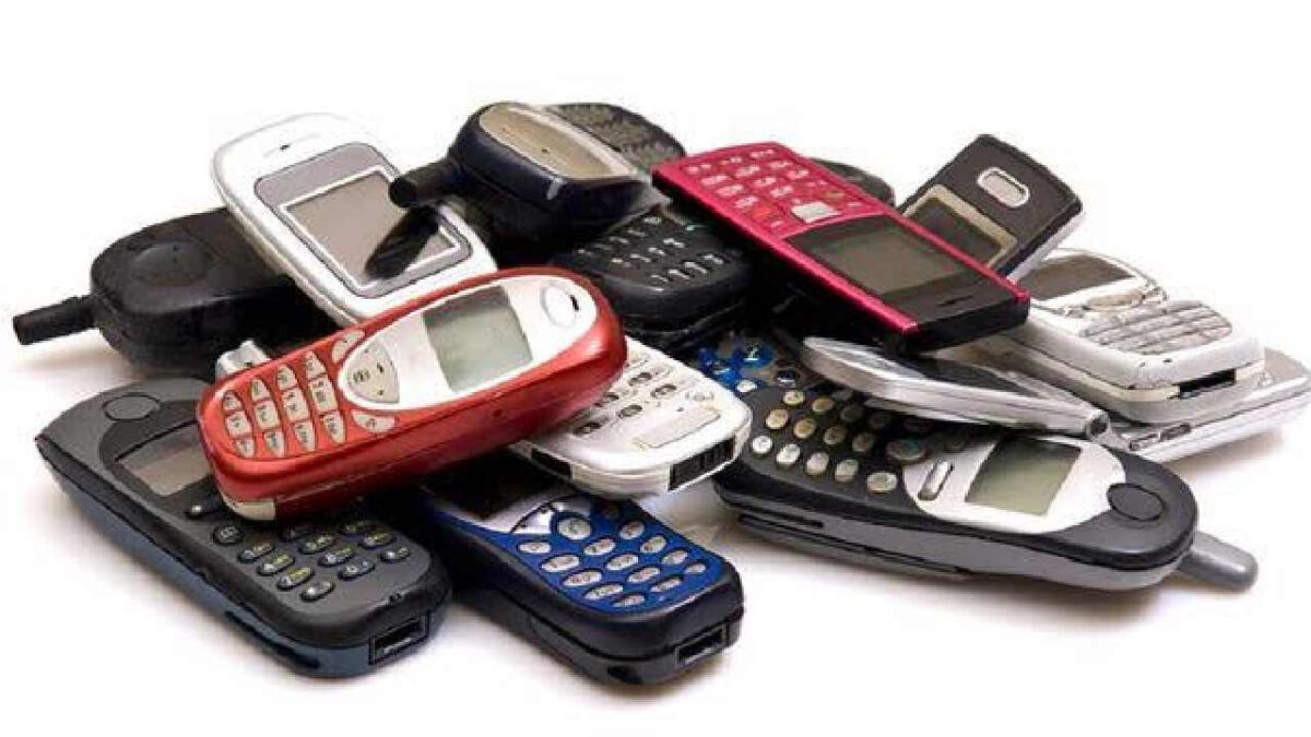Cep telefonlarını yıllardır dağıtıyor: Dev şirket el değiştirdi