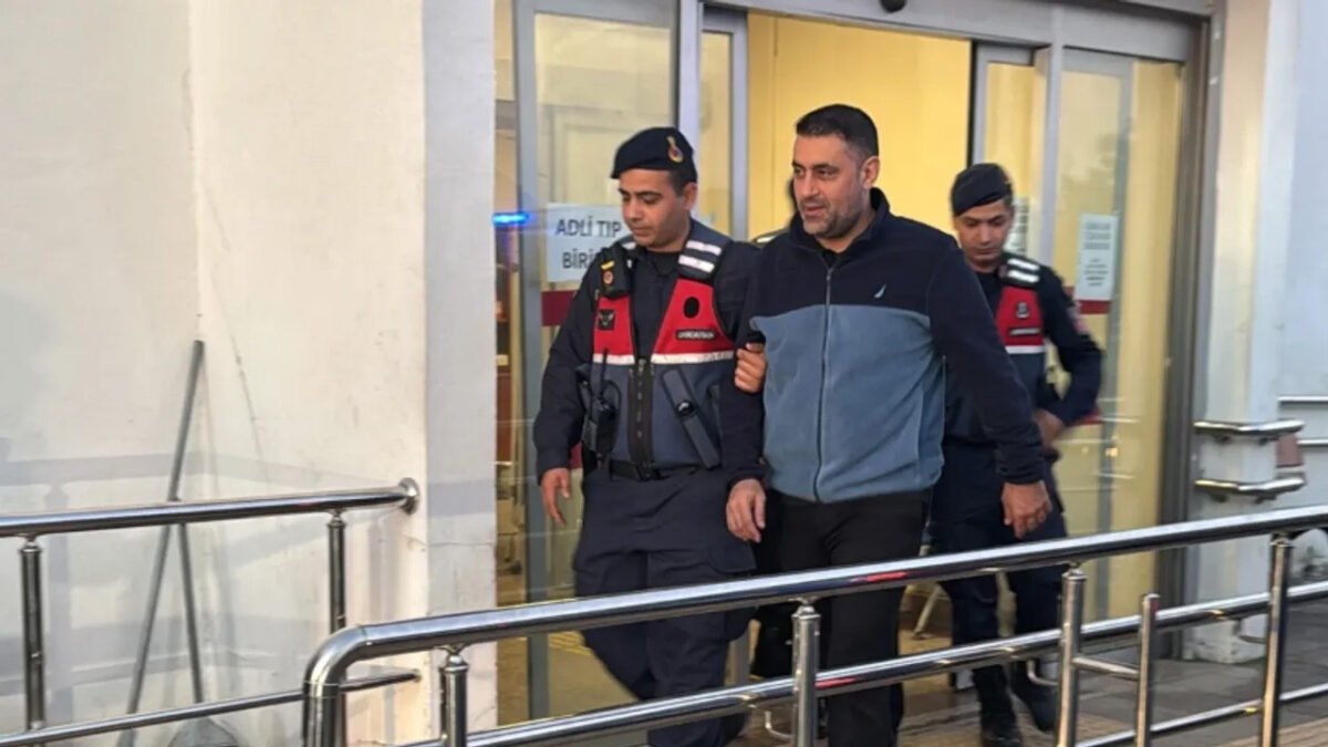 Çukurova Belediyesi'nde usulsüzlük soruşturması! 49 şüpheli adliyede