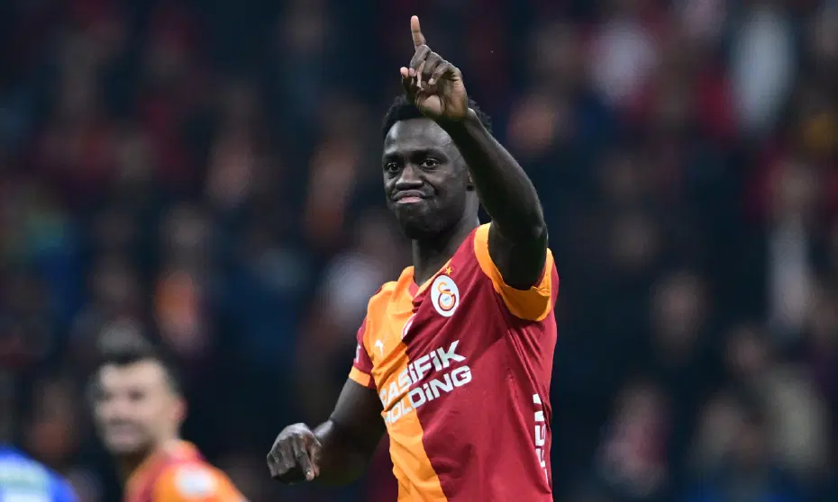 Davinson Sanchez hemen telefona sarılsa da Okan Buruk endişeli! Maça 1 gün kala karar - 3