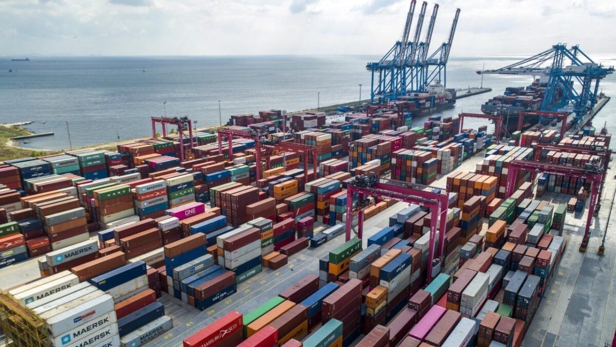 Dış ticaret açığı eylülde yüzde 25,8 azaldı