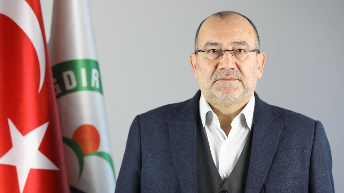 Doç. Dr. Oğuz Şimşek Kimdir, Neden Öldü? Iğdır Üniversitesi Akademisyeni Son Yolculuğuna Uğurlandı