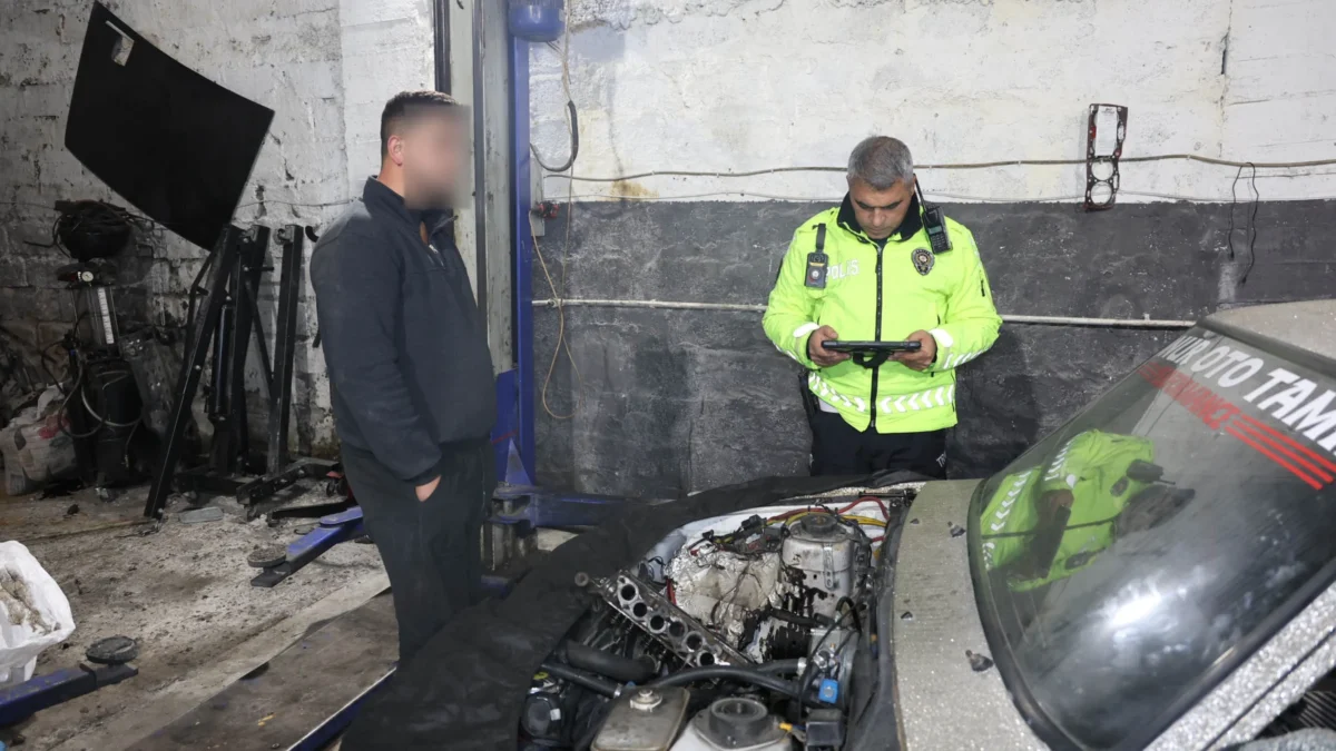 Drift cezasını ödememek için 15 dakikada aracı parçaladı: Radyatör suyu yalanını ortaya çıkardı
