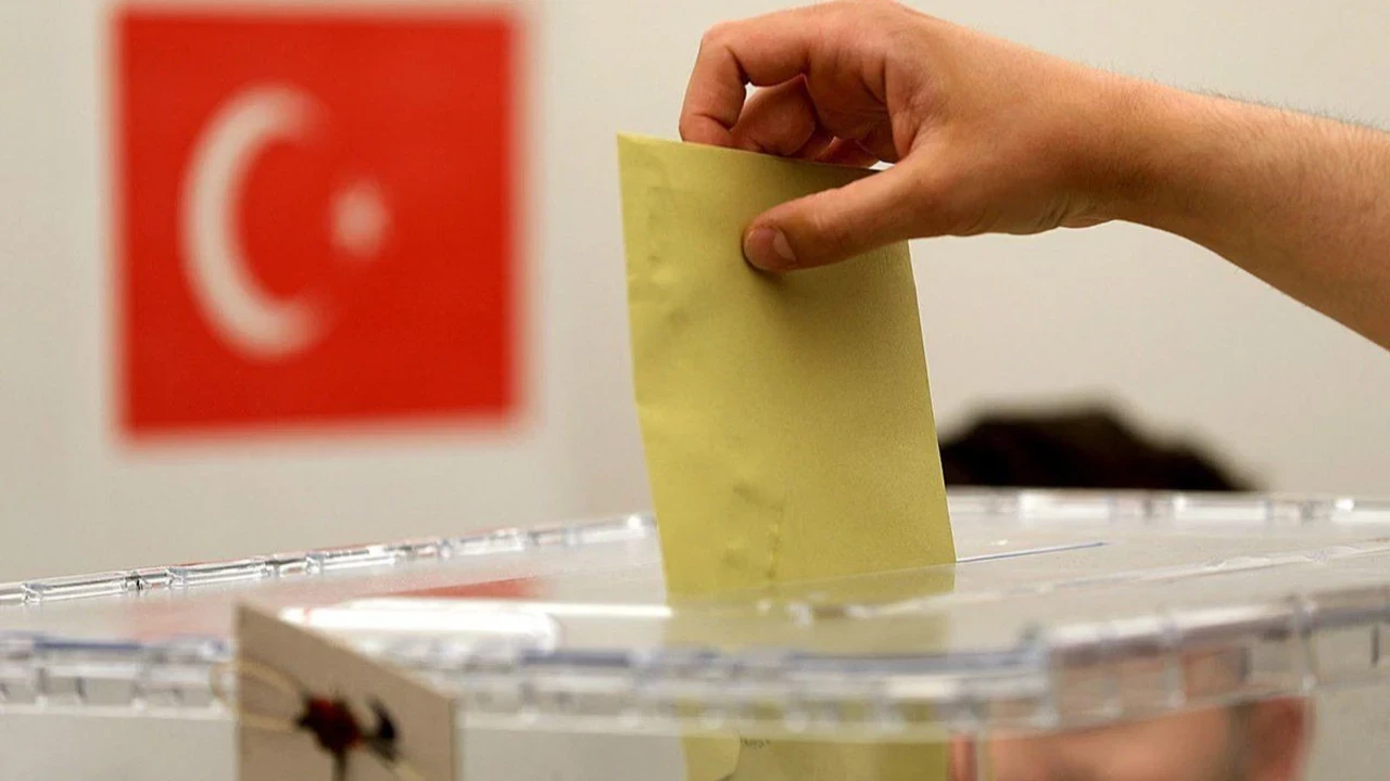 Anahtar Parti: %3,2Yeniden Refah Partisi: %2,9Diğer Partiler: %4,7
