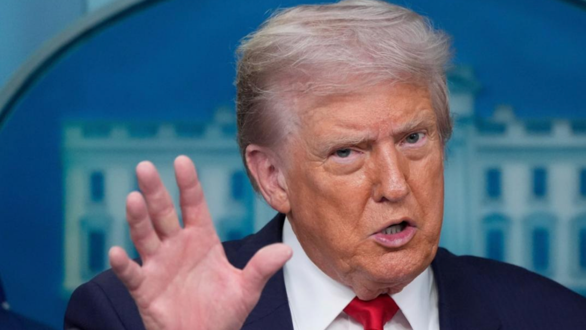 Trump: Kasım ara seçimlerinden önce İran'a saldırı olmayacak