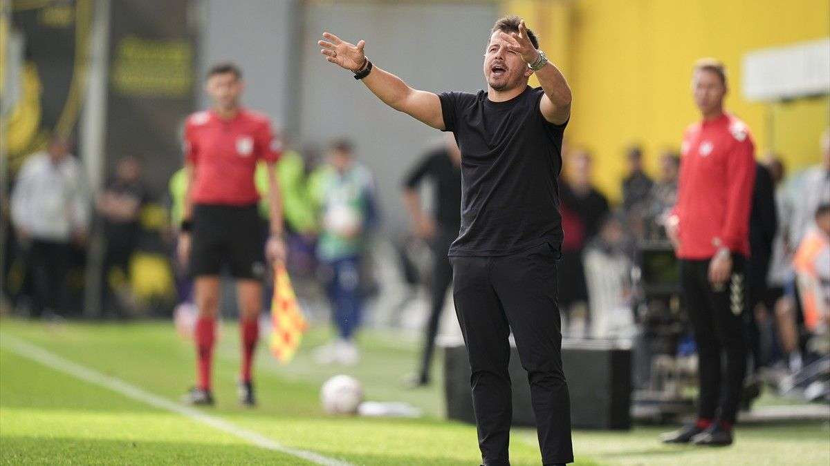 Emre Belözoğlu'ndan Fenerbahçe iddialarına yanıt!