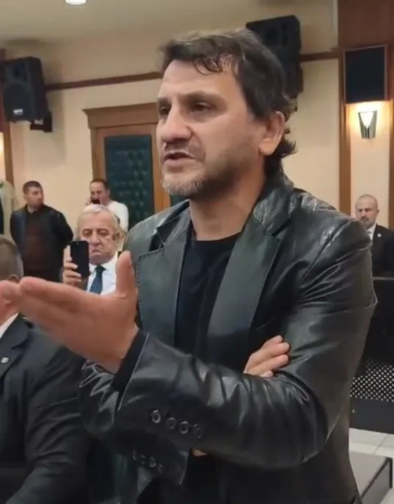 Eski milli futbolcu mecliste projeyi değiştirtti: Biraz da garibanlar kazansın - Resim : 2