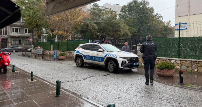 Eskişehir'de okul çevresinde silahlı öğrenci ihbarı! Polis harekete geçti