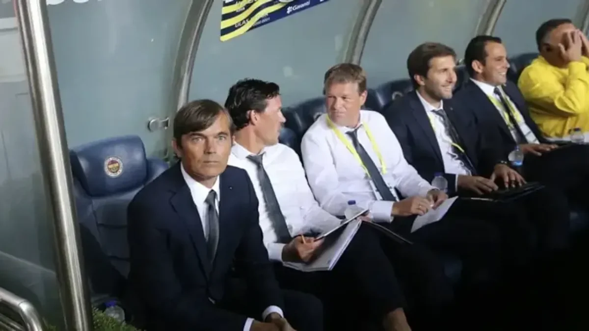 Fenerbahçe’de 10 yıllık istikrarsızlık tablosu: 11 ayrılık, 8 geçici teknik adam!