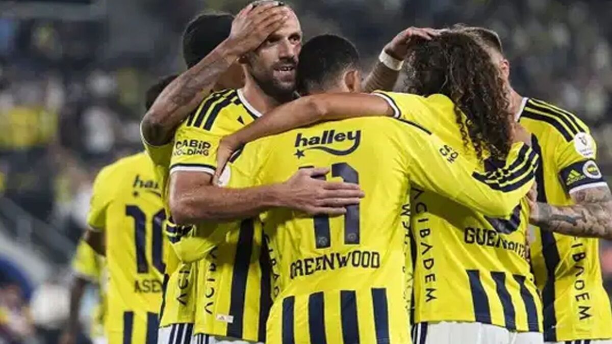 Fenerbahçe'nin Aston Villa maçı kamp kadrosu belli oldu: Kritik eksik!