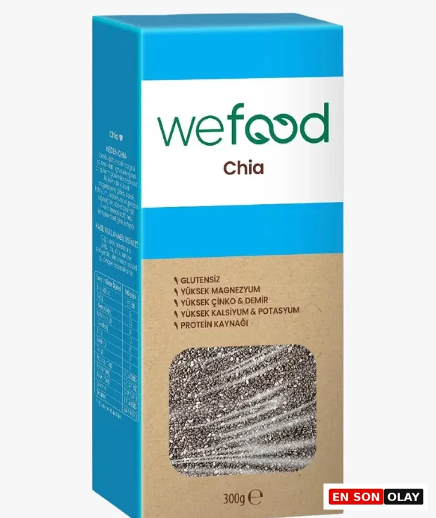 Marka Adı: Wefood
Ürün Cinsiyeti: Belirtilmemiş
Ürün Tipi: Chia Tohumu
Ürün Sezonsallığı: Belirtilmemiş
Ürün Çeşidi: Siyah
Ürün Özellikleri: Wefood Siyah Chia Tohumu, 300 gramlık, alt kısmı doğal kraft kağıdı görünümlü ve üst kısmı canlı mavi renkte tasarlanmış bir ambalajda sunulmaktadır. Ürünün doğal tohum yapısı, ambalajın ön yüzündeki şeffaf pencereden görülebilir. Glütensiz bir seçenek olan bu tohumlar, yüksek oranda magnezyum, çinko, demir, kalsiyum ve potasyum içerirken, aynı zamanda önemli bir protein kaynağı olarak beslenme değerini artırır.
Öne Çıkan Detaylar:
- Glütensizdir
- Yüksek oranda magnezyum, çinko, demir, kalsiyum ve potasyum içerir
- Zengin bir protein kaynağıdır
Kimler Kullanıyor?: Günlük beslenmesine doğal ve besleyici takviyeler katmak isteyenler, glütensiz seçeneklere yönelenler ve bitkisel protein ile lif alımını artırmayı hedefleyenler bu ürünü tercih edebilir. Aktif bir yaşam tarzını benimseyen, bağırsak sağlığına dikkat eden, kalp ve kemik sağlığını destekleyici gıdalar arayan herkesin mutfağında kendine yer bulabilir.