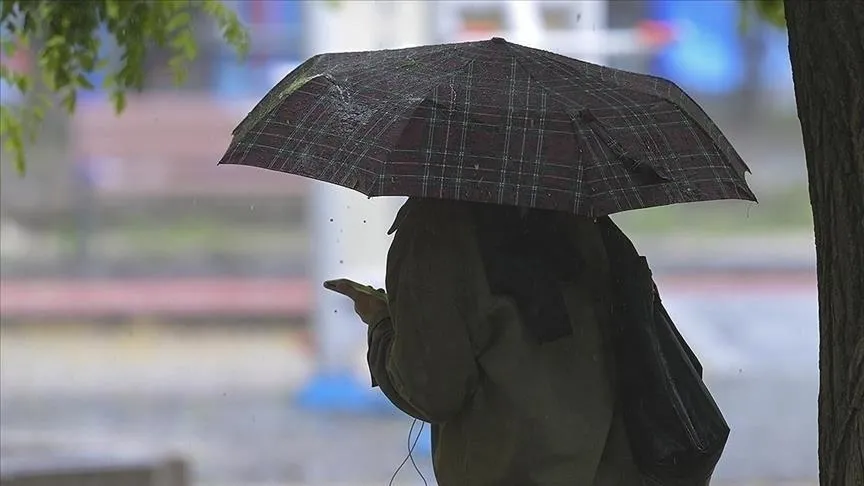 İstanbul’da hava az bulutlu ve açık, en yüksek sıcaklık 25 derece olacak. (Foto: AA)