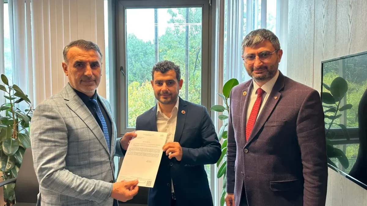 İnegöl Belediye Meclisi'nde Görev Değişimi! Fikret Bayram'ın Yerine Orhan Bektaş Geldi