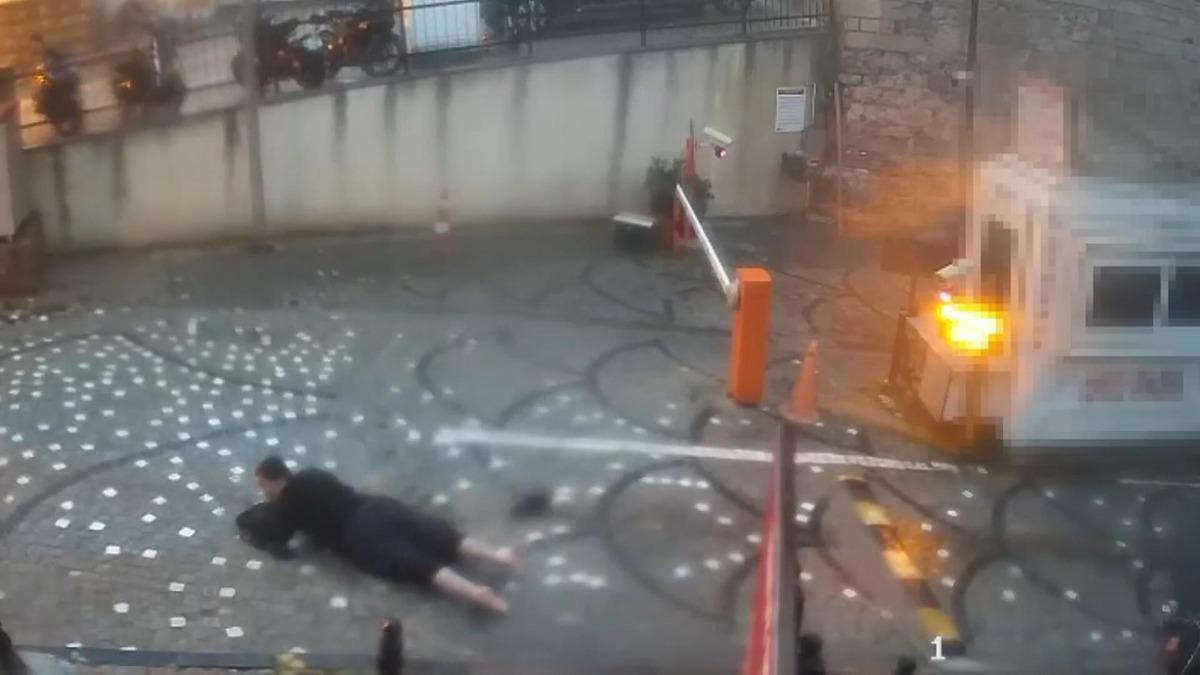 14 yaşındaki çocuk elektrik akımına kapılmıştı... Faciada ihmal ihtimali: Elektrik kabloları yüzeye çok yakınmış! 3