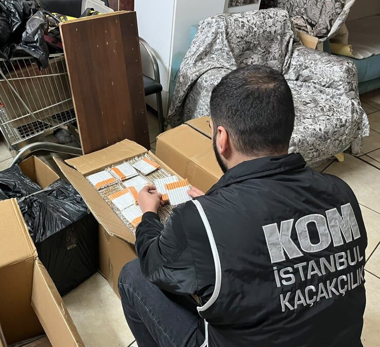 İstanbul'da kaçak tütün ticareti: 12 gözaltı