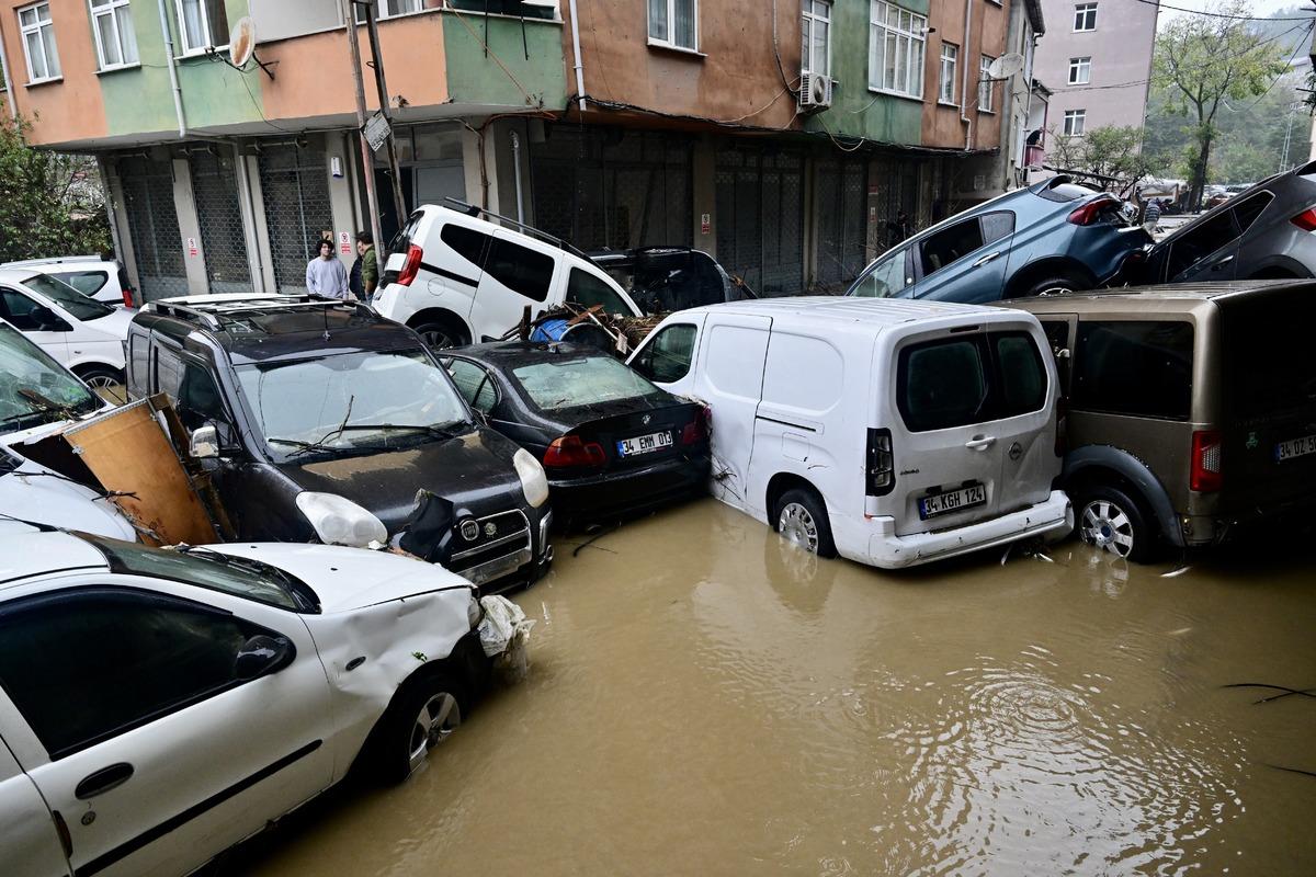 İstanbul da selde aracı hasar gören ne yapacak? Sel hasarında kasko detayı 6