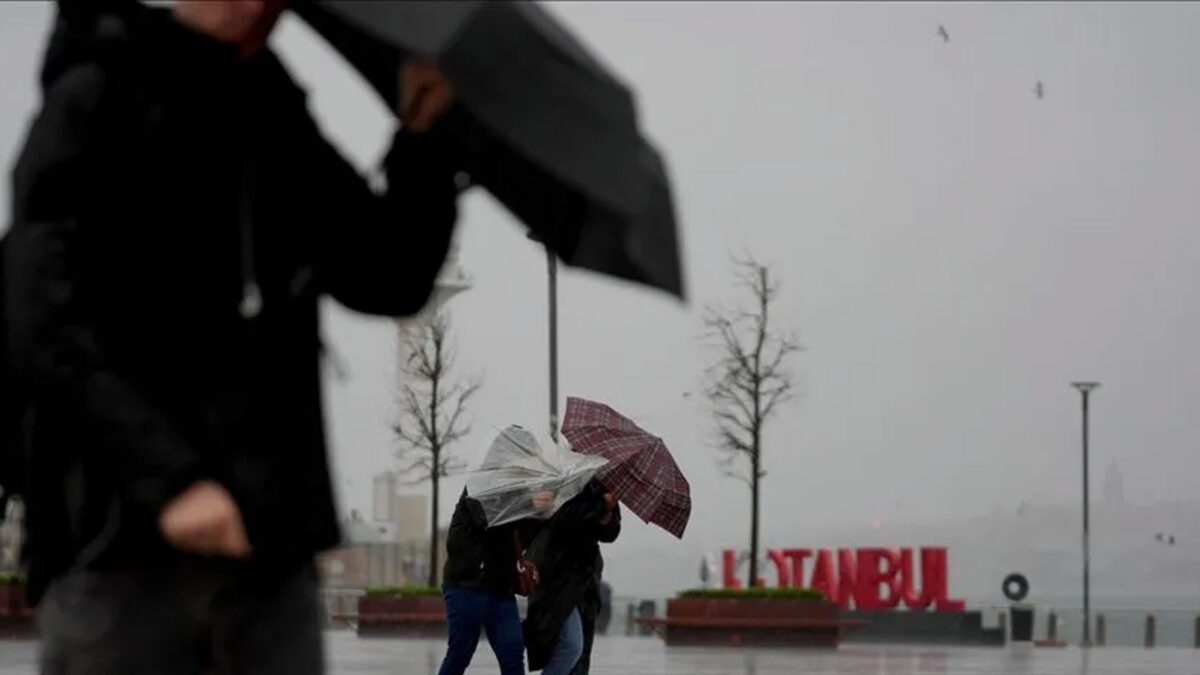 İstanbul’u sağanak vurdu! Kuvvetli yağış ne kadar sürecek?