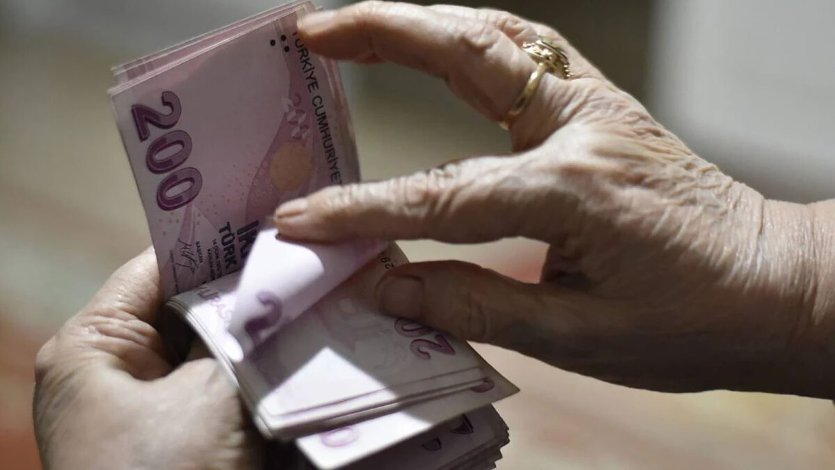İşte emeklinin 3.5 yıllık karnesi, maaş artsa da alım gücü eridi!