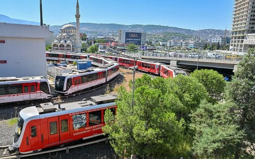 İzmir'de toplu ulaşıma bayram düzenlemesi!