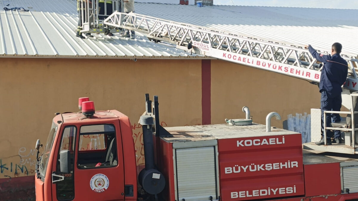 Kocaeli’de fabrikada iş kazası: İşçi ağır yaralandı