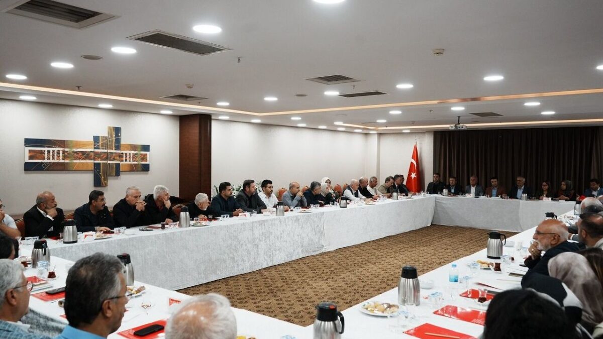 Malatya’da 7 İsim Harekete Geçti: Şehrin Sorunlarına Çözüm Arayacaklar