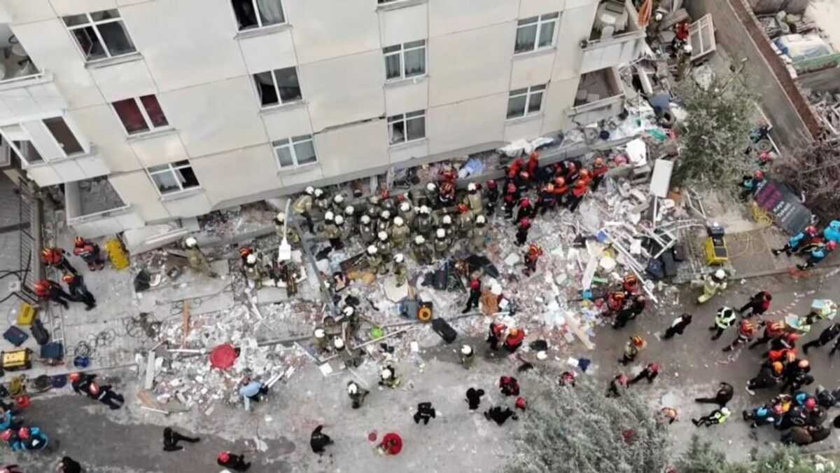 Maltepe'deki faciada kahreden hikaye! Evi kentsel dönüşüme girdiği için taşınmış…