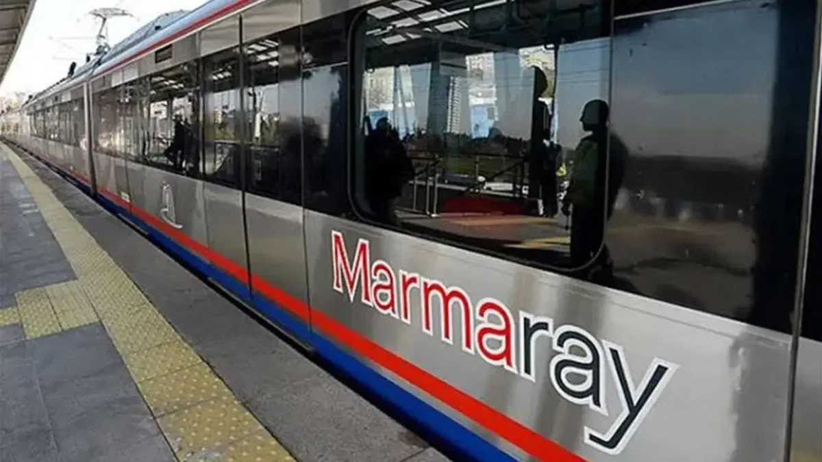 Marmaray'da intihar olayı! Seferlerde aksama yaşandı