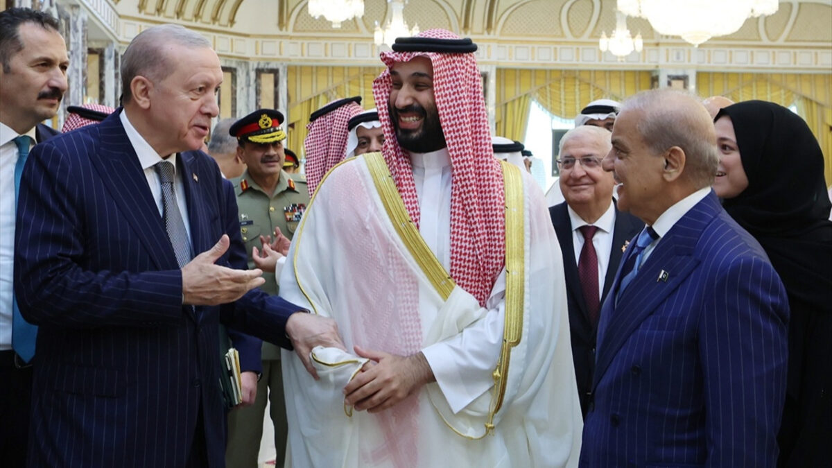Mekke Anlaşması Dışişleri Komisyonu'nda: NATO ve Avrupa güvenliğini tamamlayıcı nitelikte