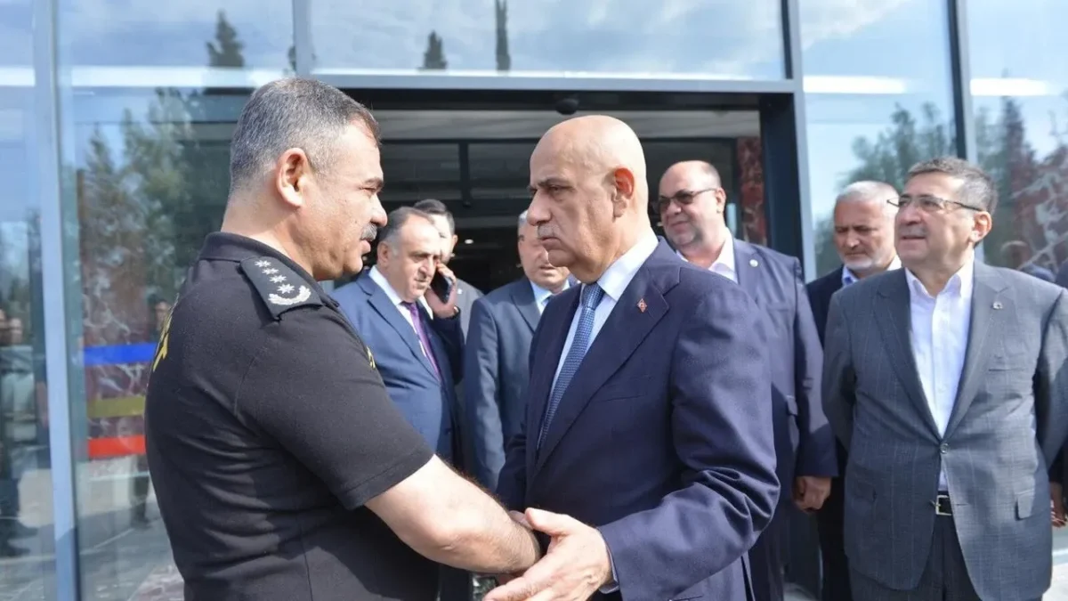 Vahit Kirişci'den İl Emniyet Müdürü Kalaycı'ya Yeni Görev Ziyareti