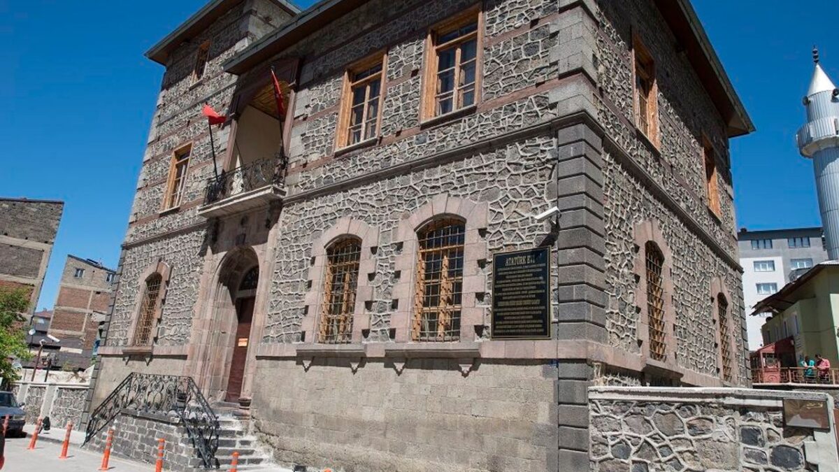 Milli Mücadele'nin izlerini taşıyan konak!