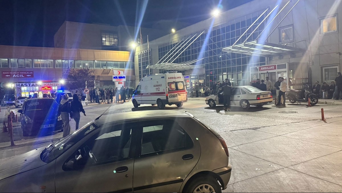 Önce çocuklarda, sonra yetişkinlerde görüldü: Bin 400 kişi hastaneye kaldırıldı